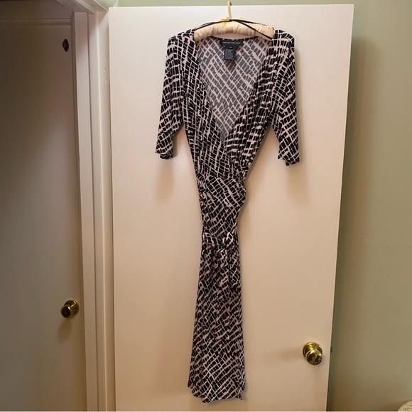 JONES NY, Wrap Dress~Black & White ~ 10 ~Figure Flattering Date Night Great Tw… - Picture 4 of 8